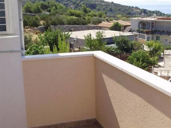 Apartments Mazuran Hvar Town Kültér fotó